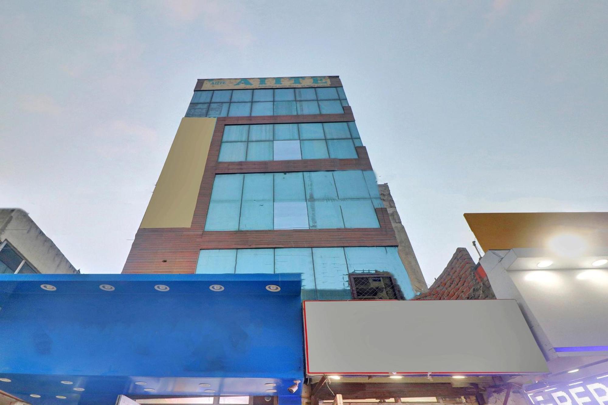 Super Capital O Moody Inn デリー エクステリア 写真