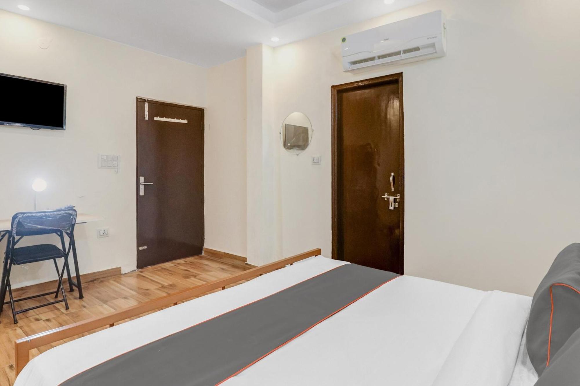 Super Capital O Moody Inn デリー エクステリア 写真